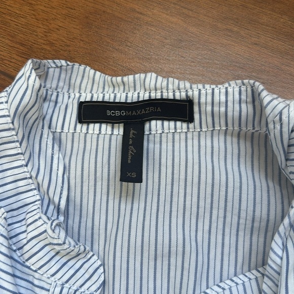 BCBGMaxazria Women’s Ruffle Front Long Sleeve Stripped Blouse XS - Picture 2 of 6